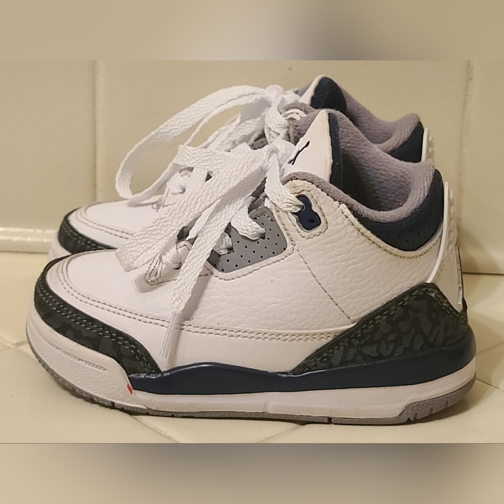 Jordan 3 Retro Midnight Navy Toddler Size 6c